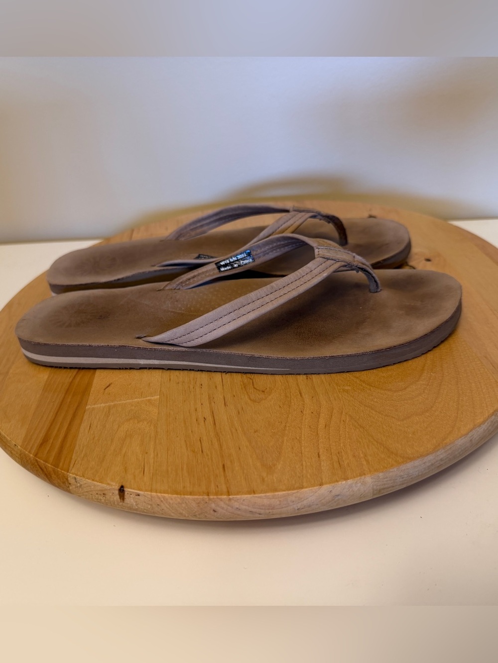 Ugg leather flip flops women’s - Sand